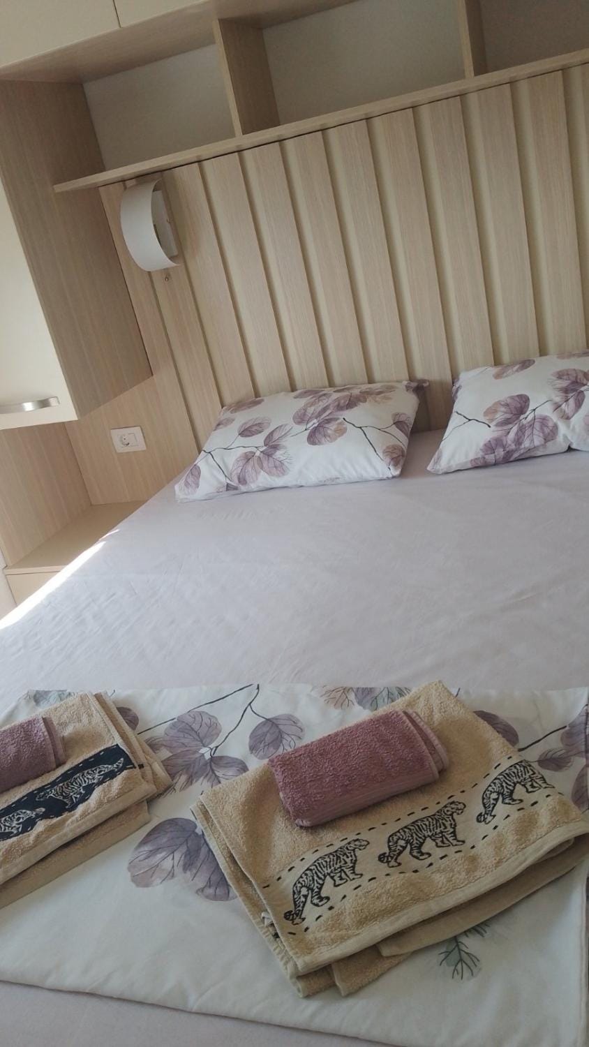 Vila HELENA Apartment in Ulcinj Municipality