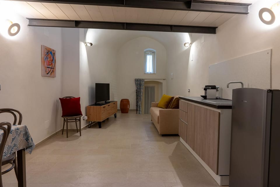 View (from property/room), Kitchen or kitchenette, Living room