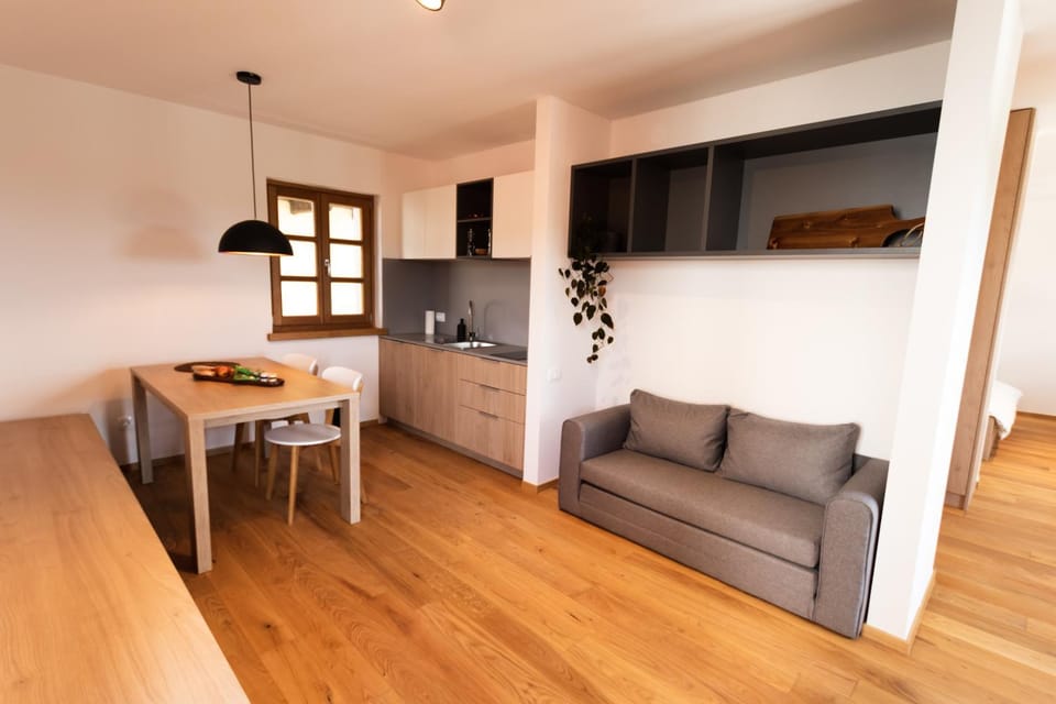 Living room, Dining area