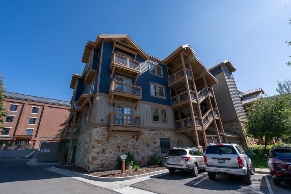Town Point Condos by Park City Vacations Apartment in Park City