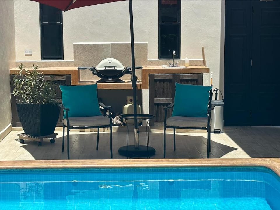 BBQ facilities, Inner courtyard view