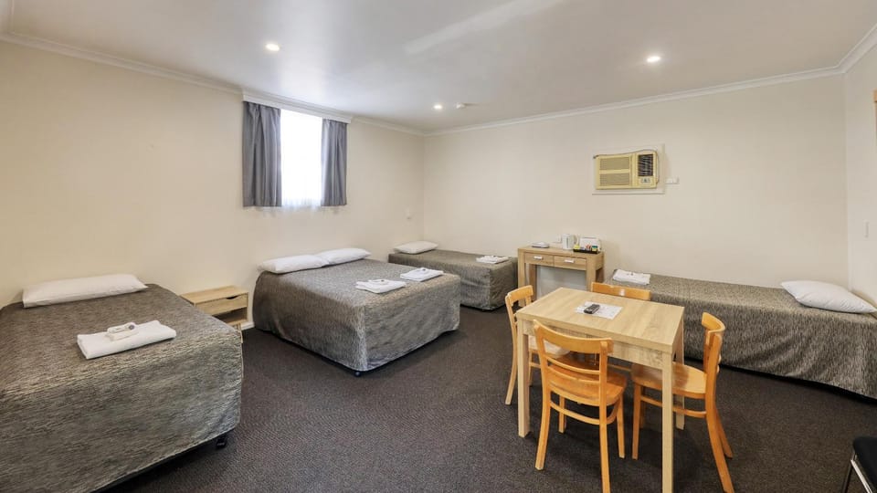 Coachman Hotel Motel Motel in Parkes