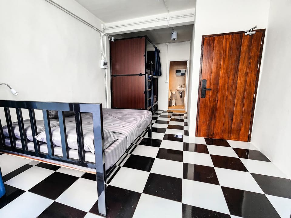 Noir Cafe And Hostel Chinatown Bangkok Hostel in Bangkok