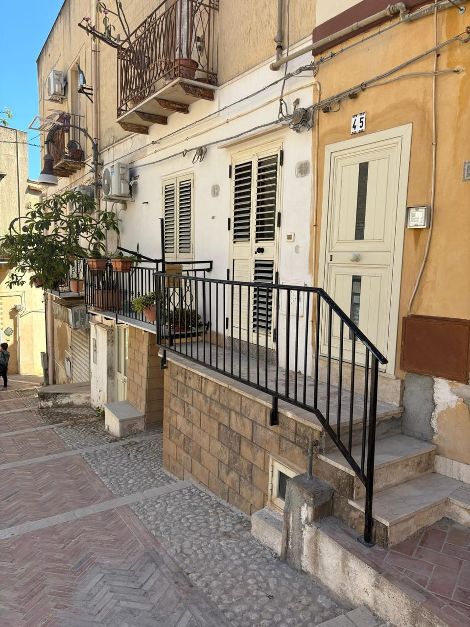 Property building, Neighbourhood, Street view