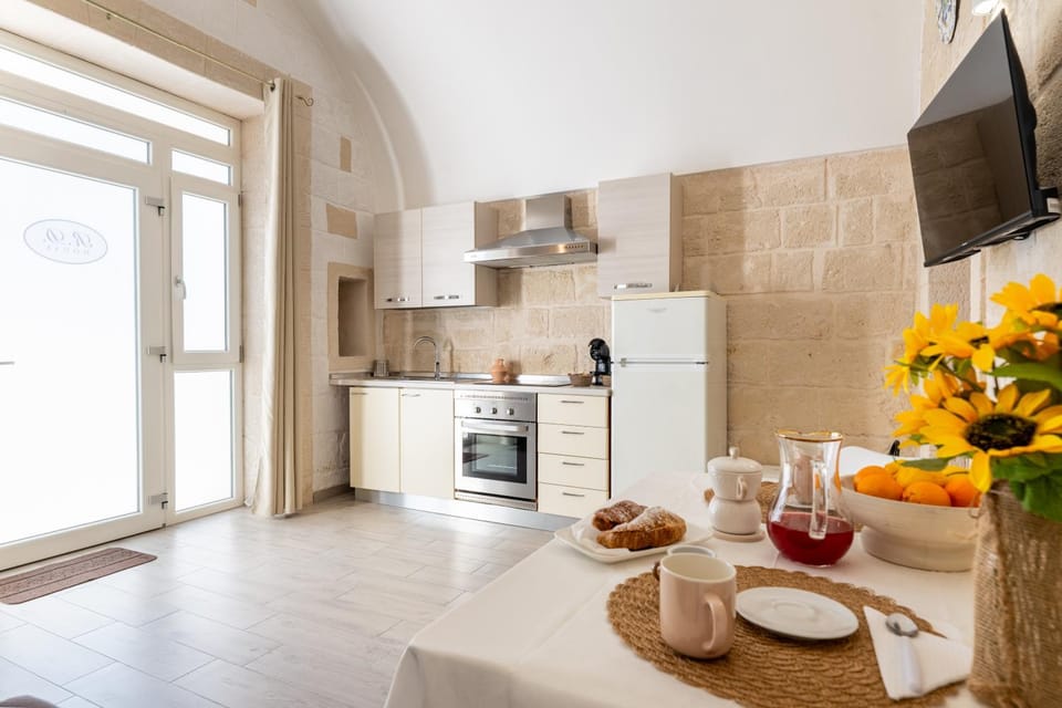 Food close-up, TV and multimedia, Coffee/tea facilities, Kitchen or kitchenette, Food and drinks, Food, oven, pet friendly, kitchen