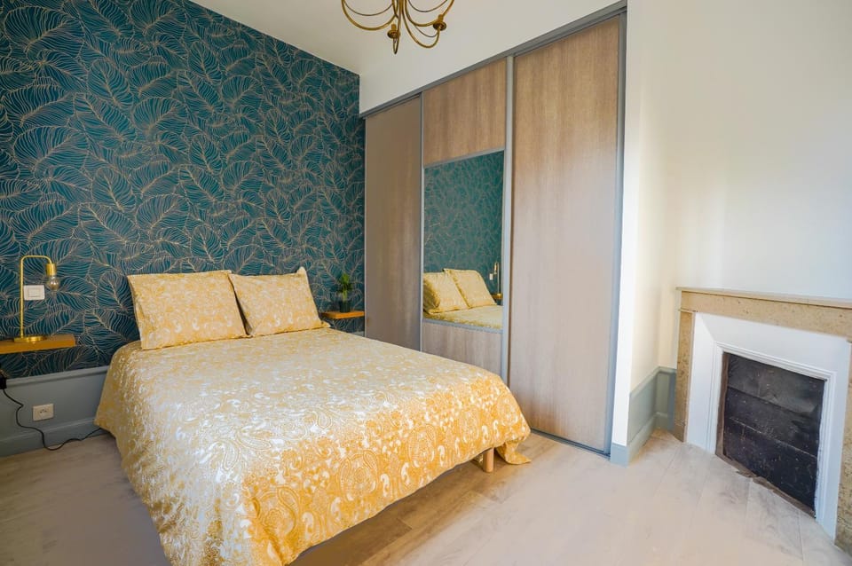 Bed, Bedroom, wardrobe
