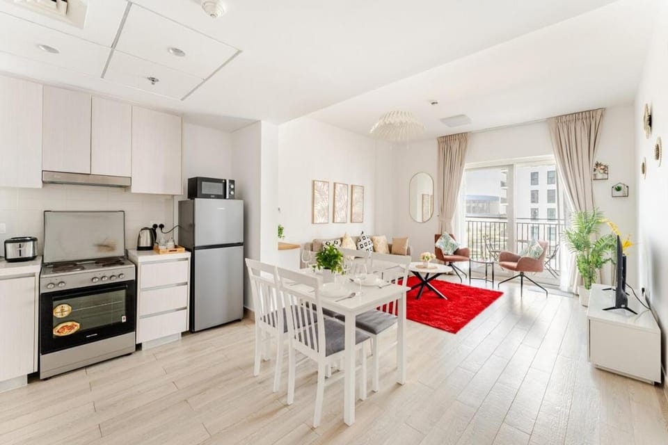 Kitchen or kitchenette, Living room, Dining area, stove, toaster