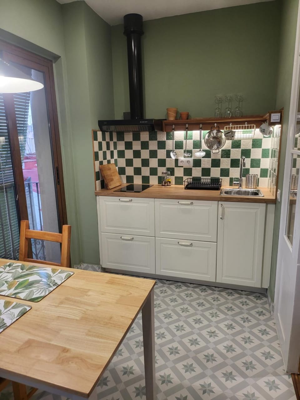 Kitchen or kitchenette