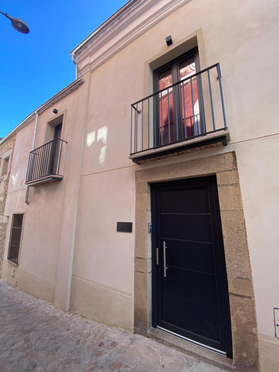 Property building, Facade/entrance, Lobby or reception