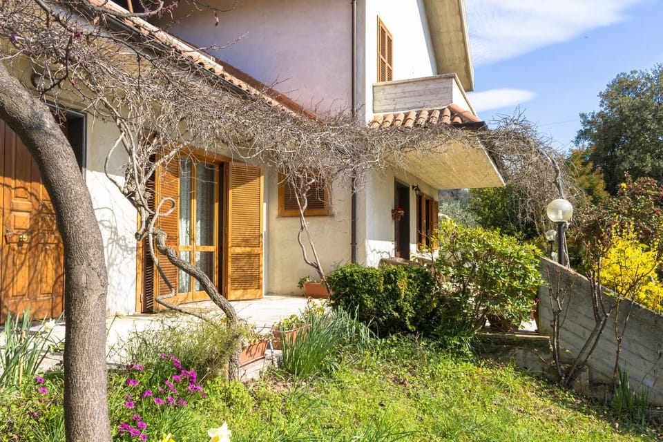 Facade/entrance, Garden