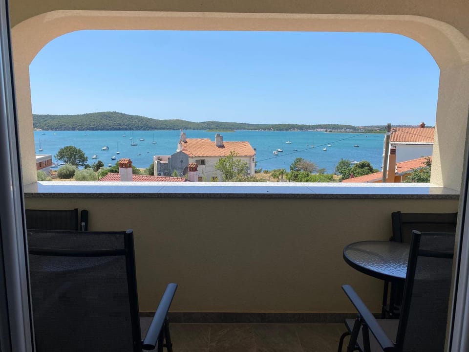 Day, Natural landscape, View (from property/room), Balcony/Terrace, Sea view