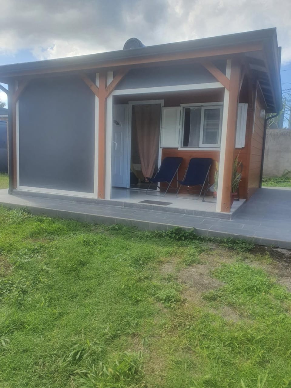 Property building, Patio