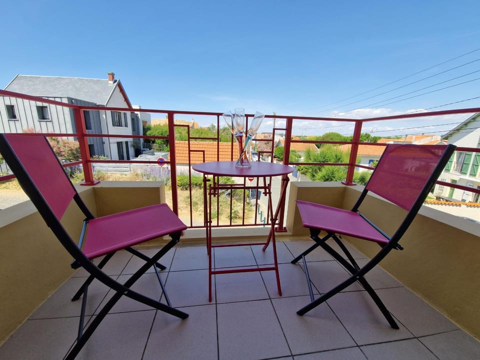 Appartement cosy vue mer - 2 pers. - FR-1-706-20 Apartment in Nouvelle-Aquitaine