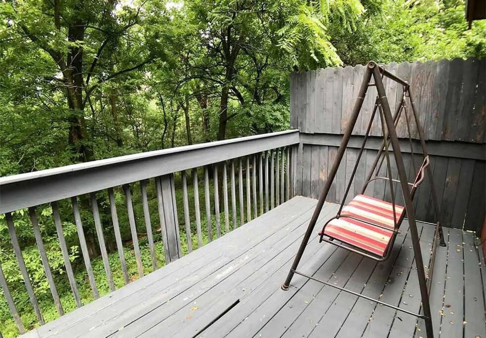 Oak Crest – Mountain Chalet/#9 Apartment in Eureka Springs