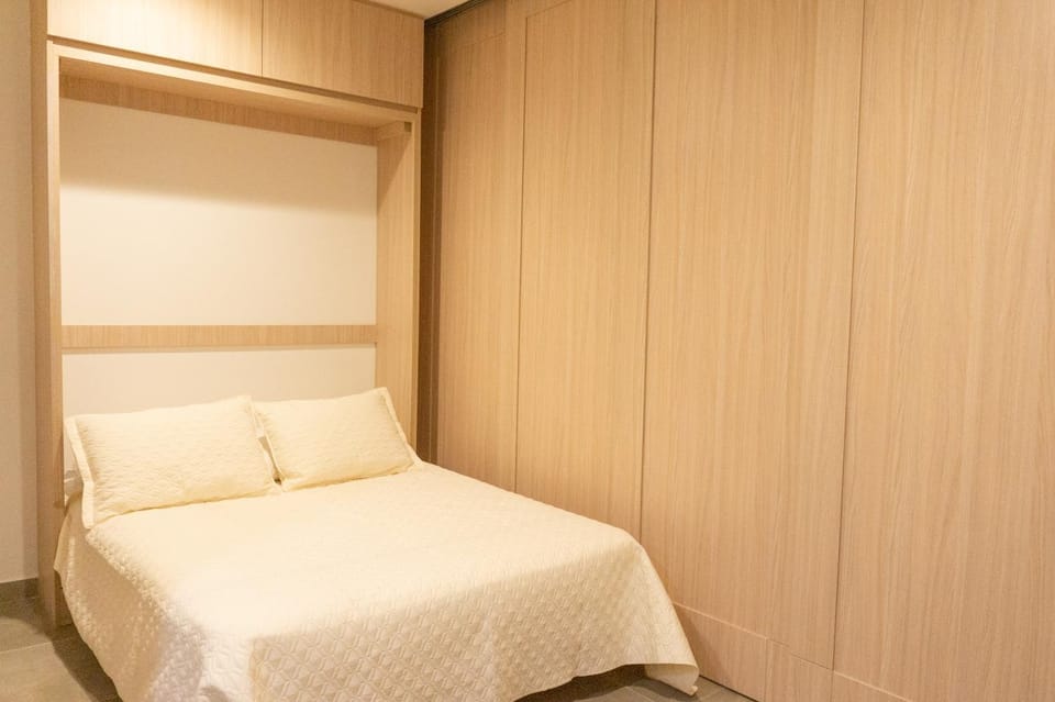 Bedroom, Family