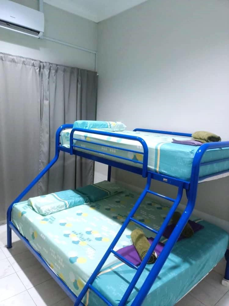 Bed, Photo of the whole room, Bedroom, bunk bed