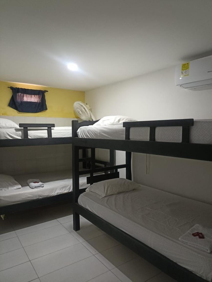 bunk bed, towels
