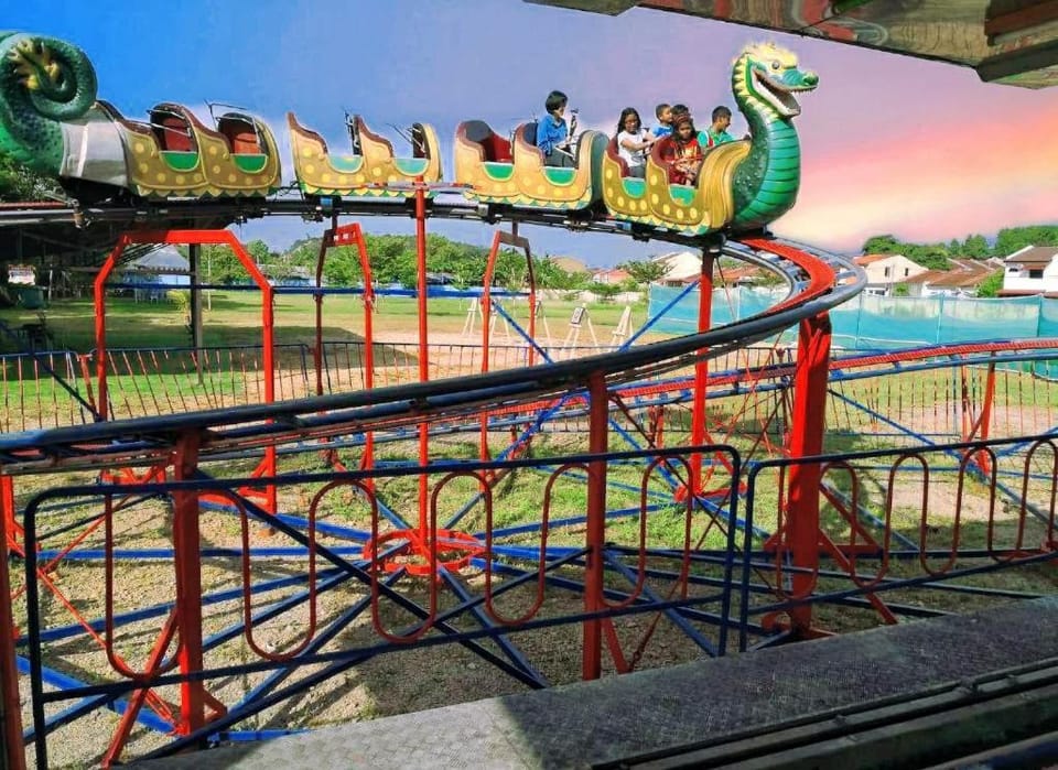 Palace Melaka Top 1 Waterpark Tickets with Unlimited Access by YGM Apartment in Malacca