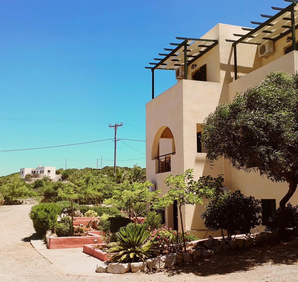 Property building, Garden, View (from property/room), City view, Garden view, Mountain view