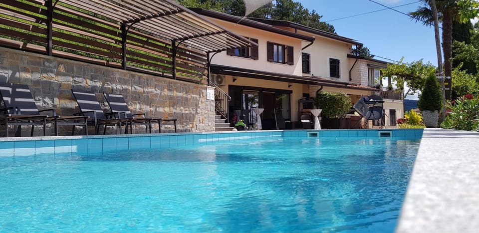 On site, Swimming pool