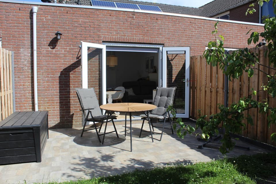 Garden, Balcony/Terrace