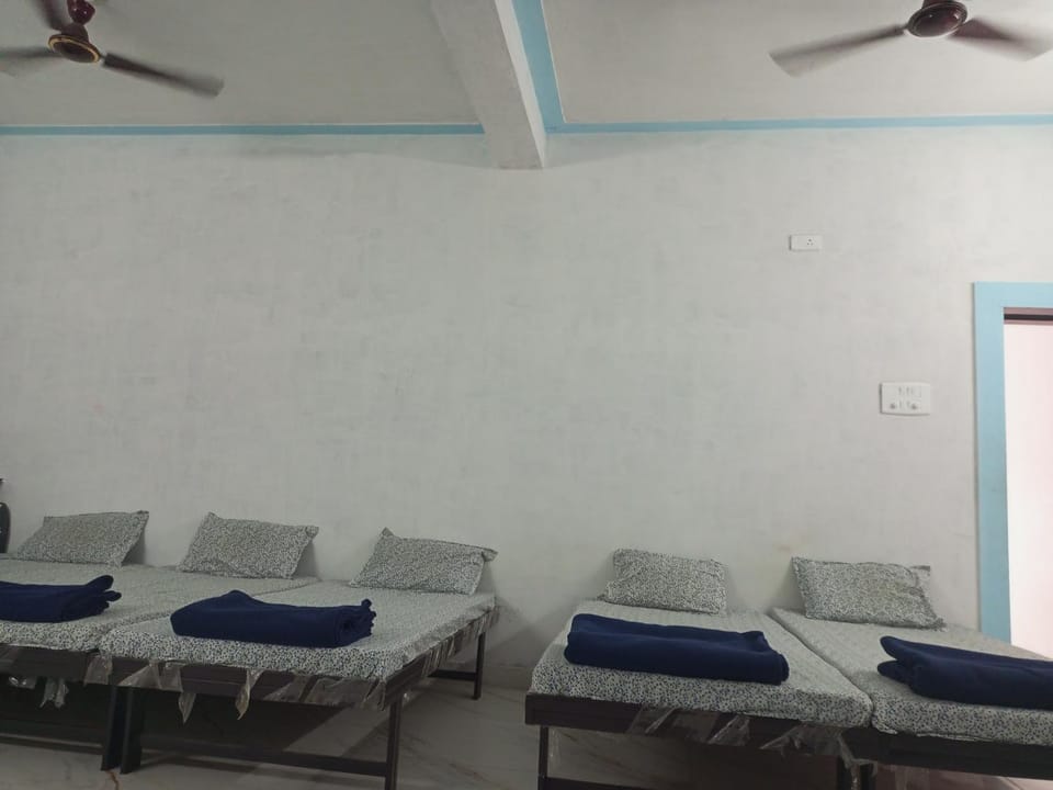 DWARKA TOURIST BUNGALOW Only Family Hotel in Gujarat