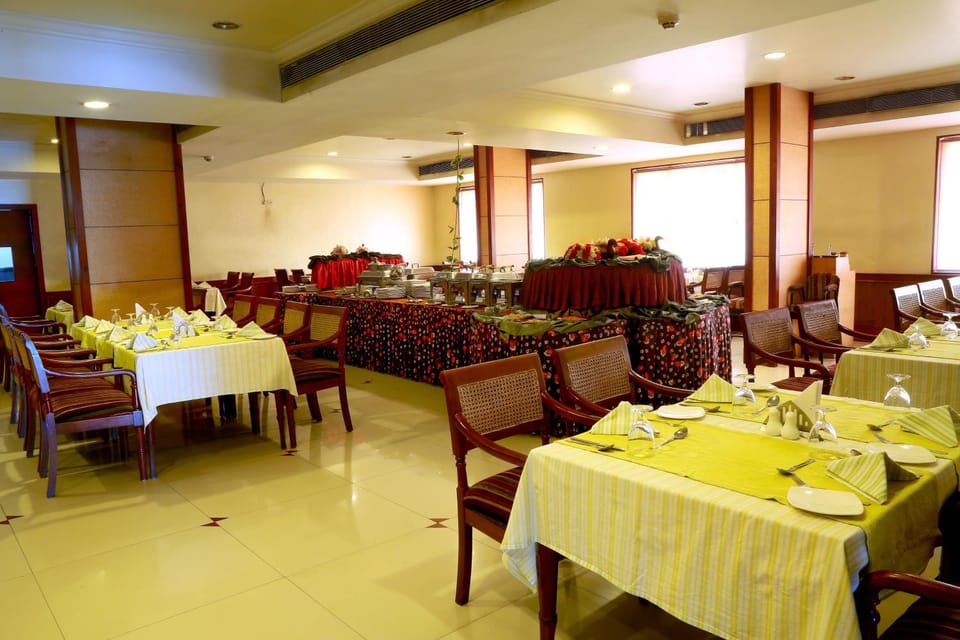 Restaurant/places to eat, Restaurant/places to eat