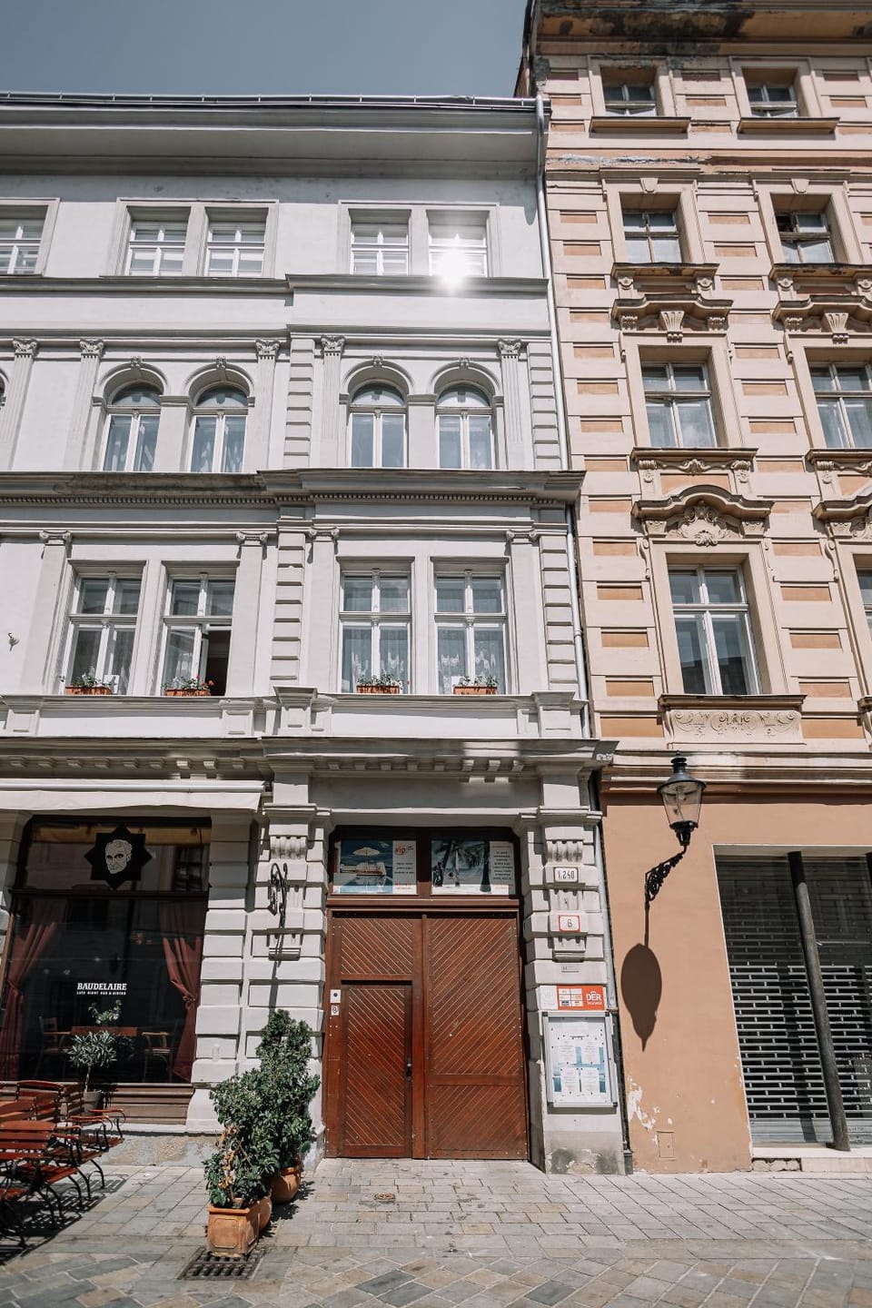 Property building, Facade/entrance