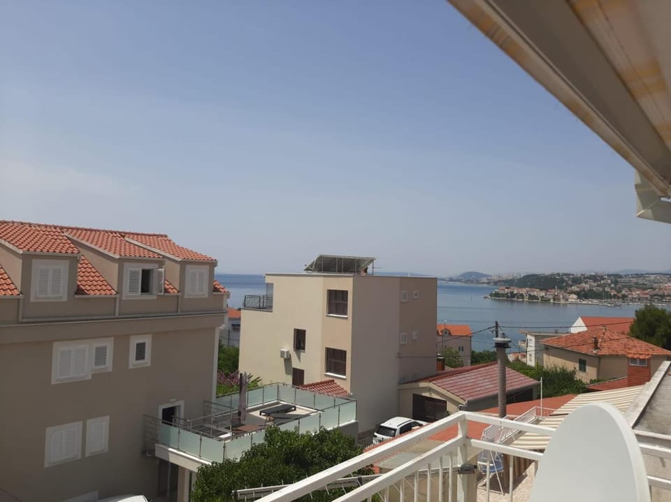 View (from property/room), Balcony/Terrace, Sea view