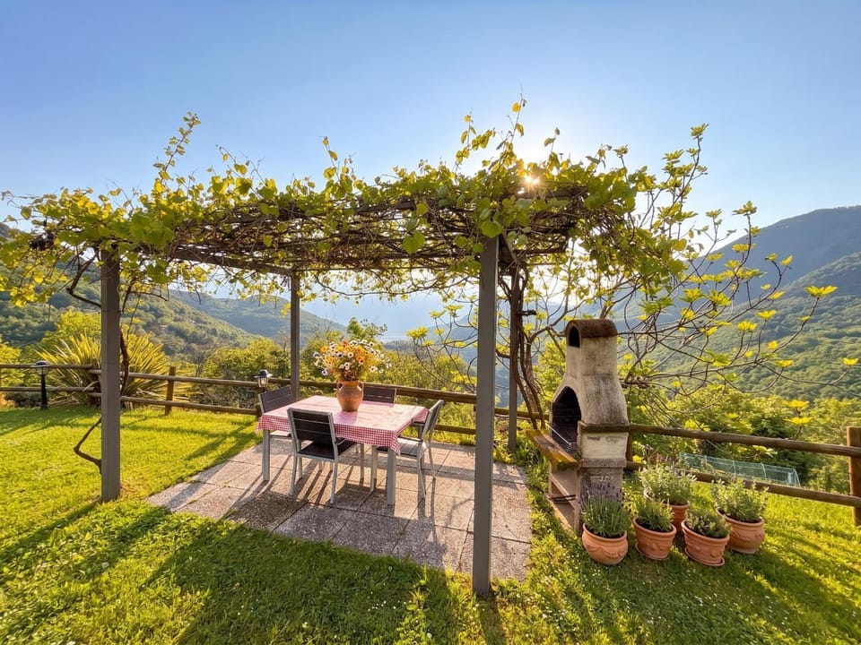 BBQ facilities, Garden, Balcony/Terrace