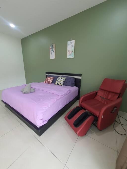 MODERN STYLISH 2STOREY HOUSE 8PAX@ALMA NEAR JUSCO House in Penang