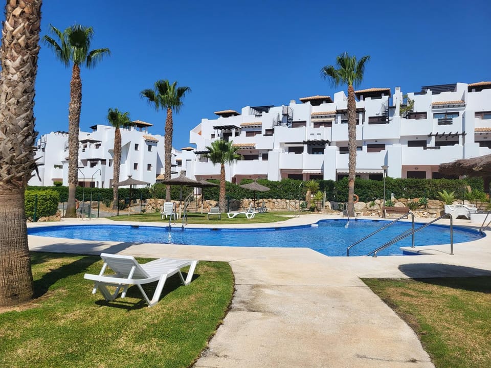 Pool view, Swimming pool, sunbed