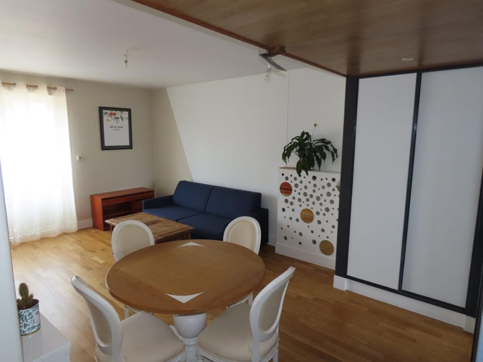 La Halte Fougeraise Apartment in Fougères