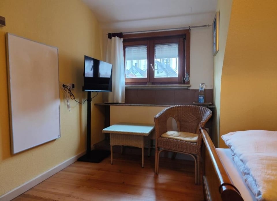 Zimmer mit zwei Räumen Vacation rental in Baden-Württemberg