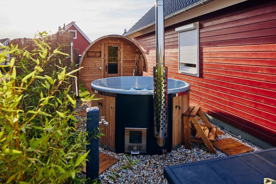 Sauna, Swimming pool