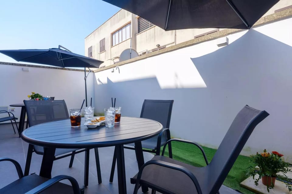 Patio, Day, View (from property/room), Balcony/Terrace, Seating area, Dining area