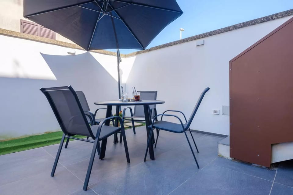 Patio, Day, View (from property/room), Balcony/Terrace, Seating area, Dining area