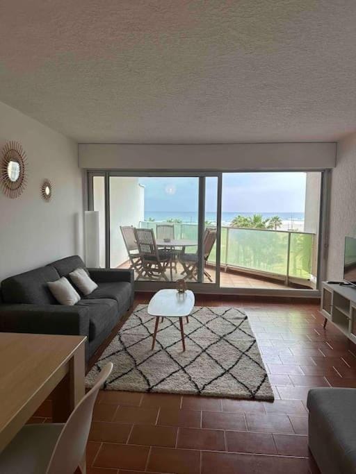 Appartement 4-5 pers vue mer Apartment in Canet-en-Roussillon