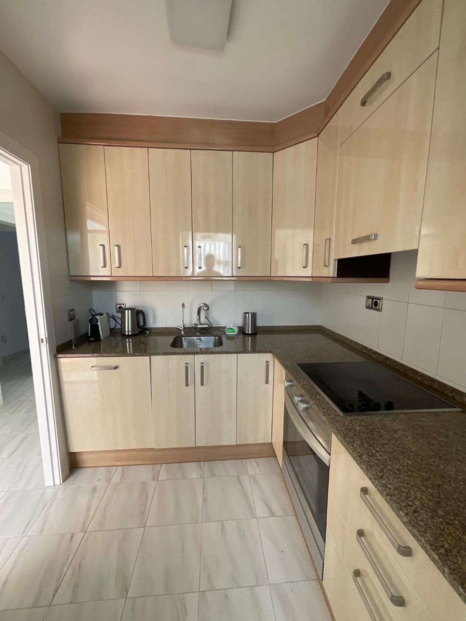 Coffee/tea facilities, Kitchen or kitchenette, dishwasher, minibar, pet friendly