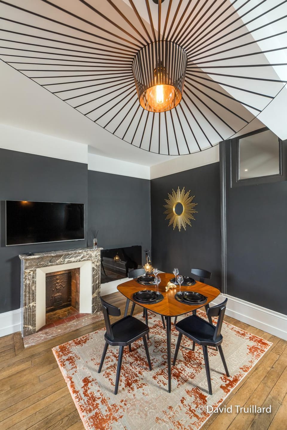 Communal lounge/ TV room, TV and multimedia, Seating area, Dining area