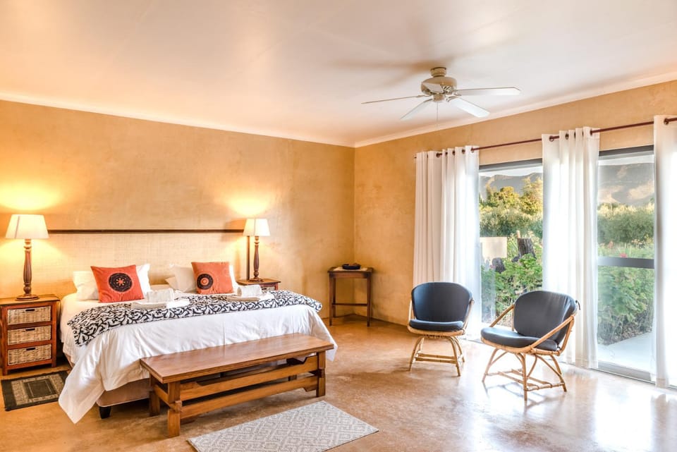 Karoo Lodge Bed and Breakfast in Western Cape