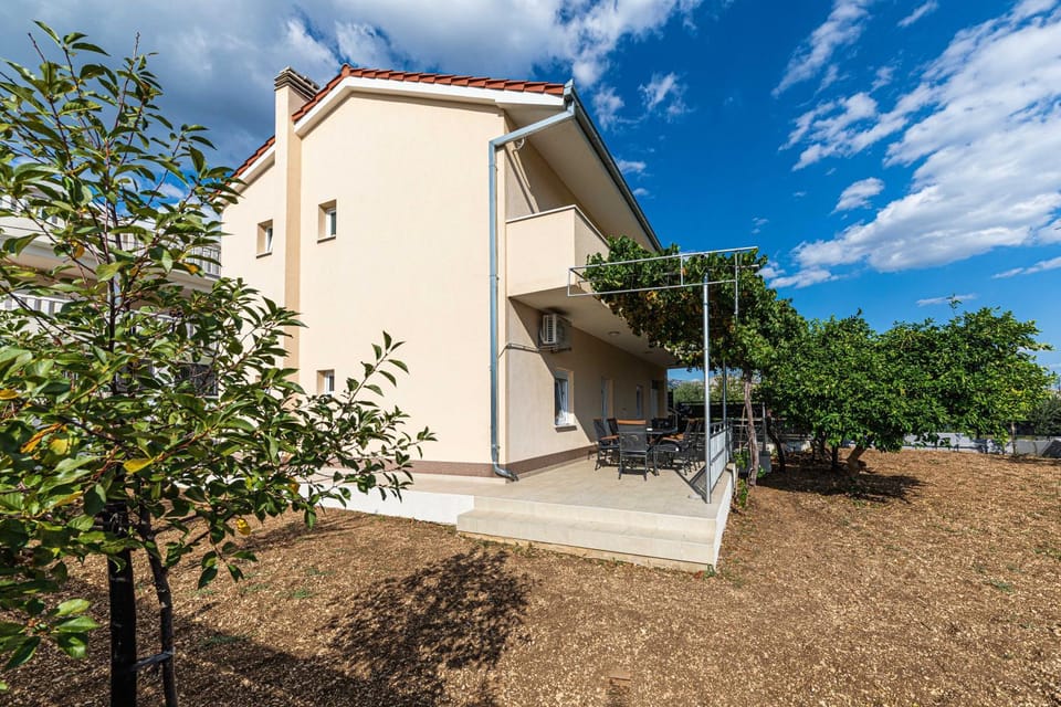 Green oasis Apartment in Šibenik-Knin County, Croatia