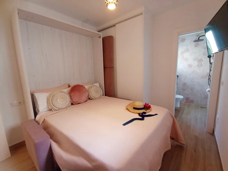 Marixa Room Vacation rental in Nerja