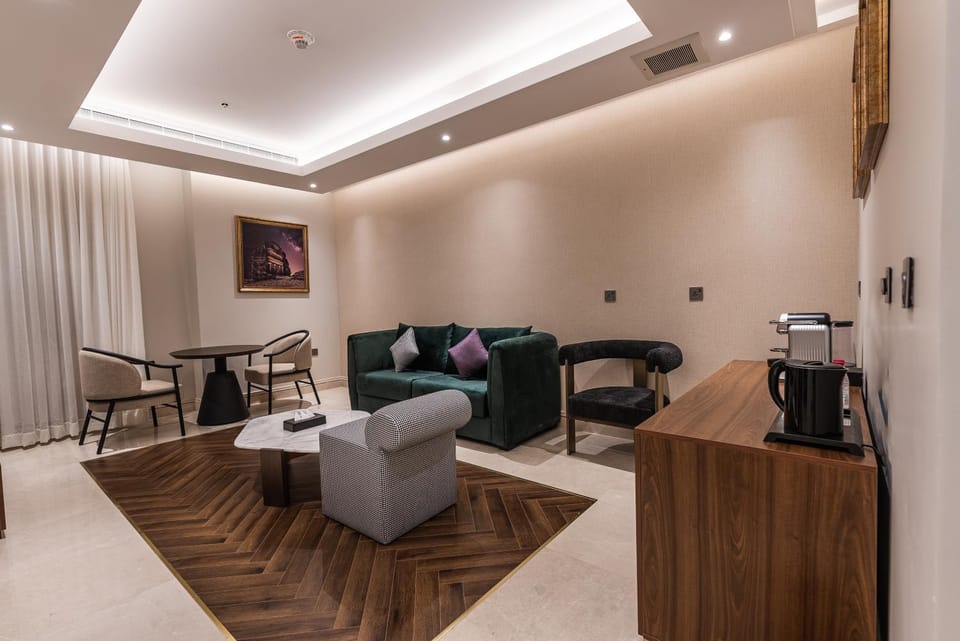 Living room, Seating area