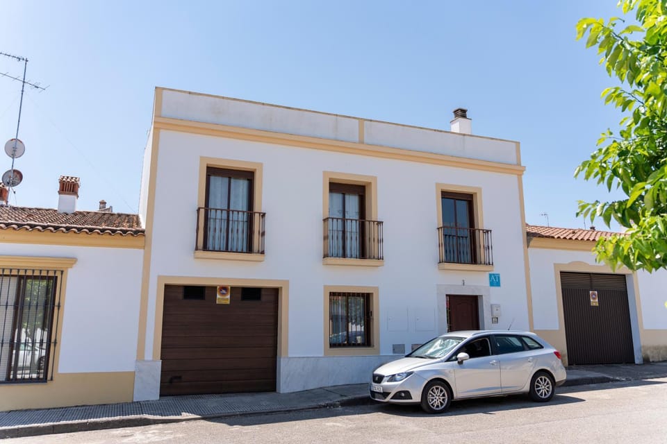 Property building, Street view