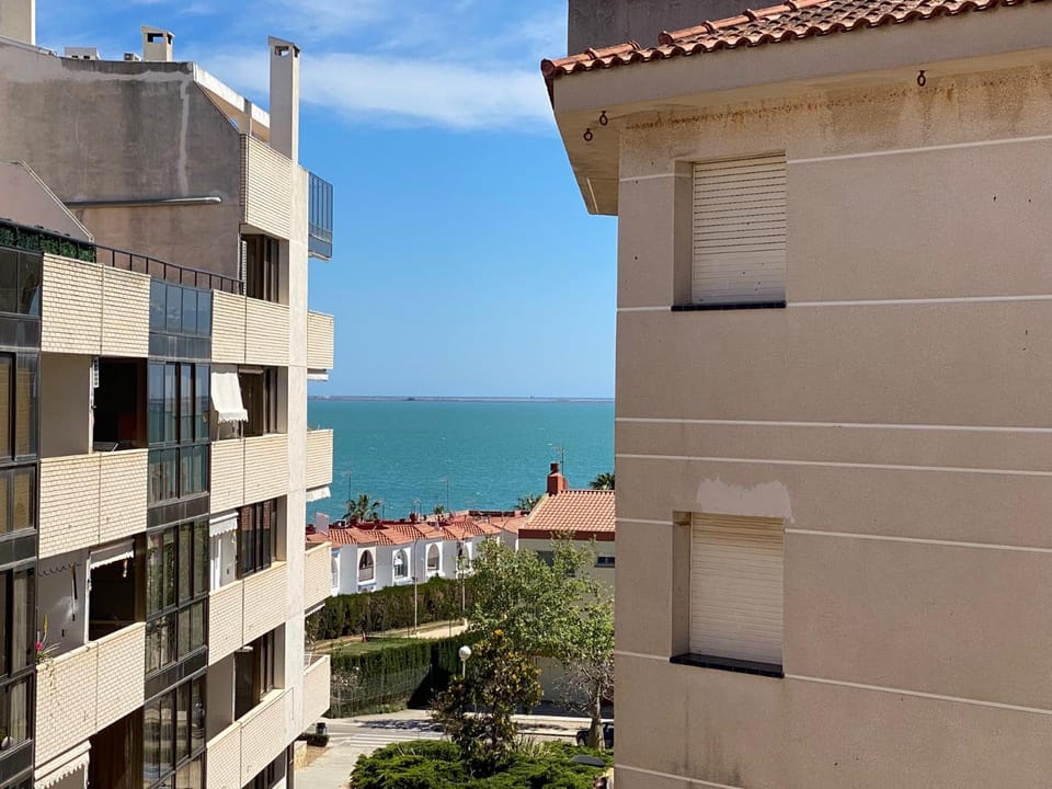 Apartamento vistas al mar, segunda línea 3 habitaciones Apartment in Montsià