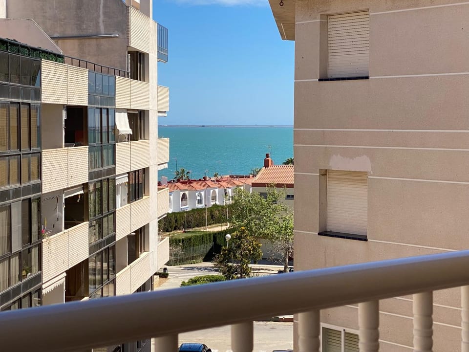 Apartamento vistas al mar, segunda línea 3 habitaciones Apartment in Montsià