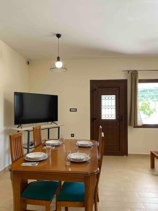 Villa Antonia House in Alikanas