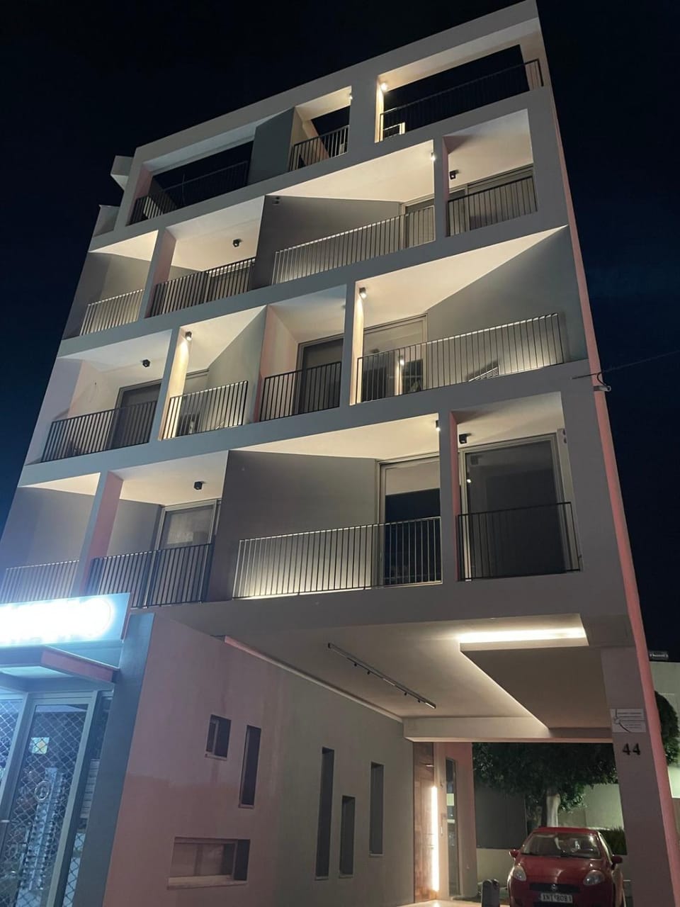 Property building, Facade/entrance, Parking