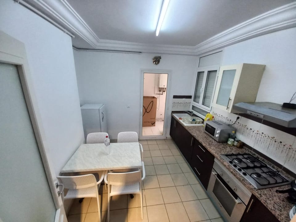 Kitchen or kitchenette, Dining area, minibar, pet friendly, stove